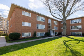 Two Bedrooms near CLE airport 2-4b Georgetown Villas